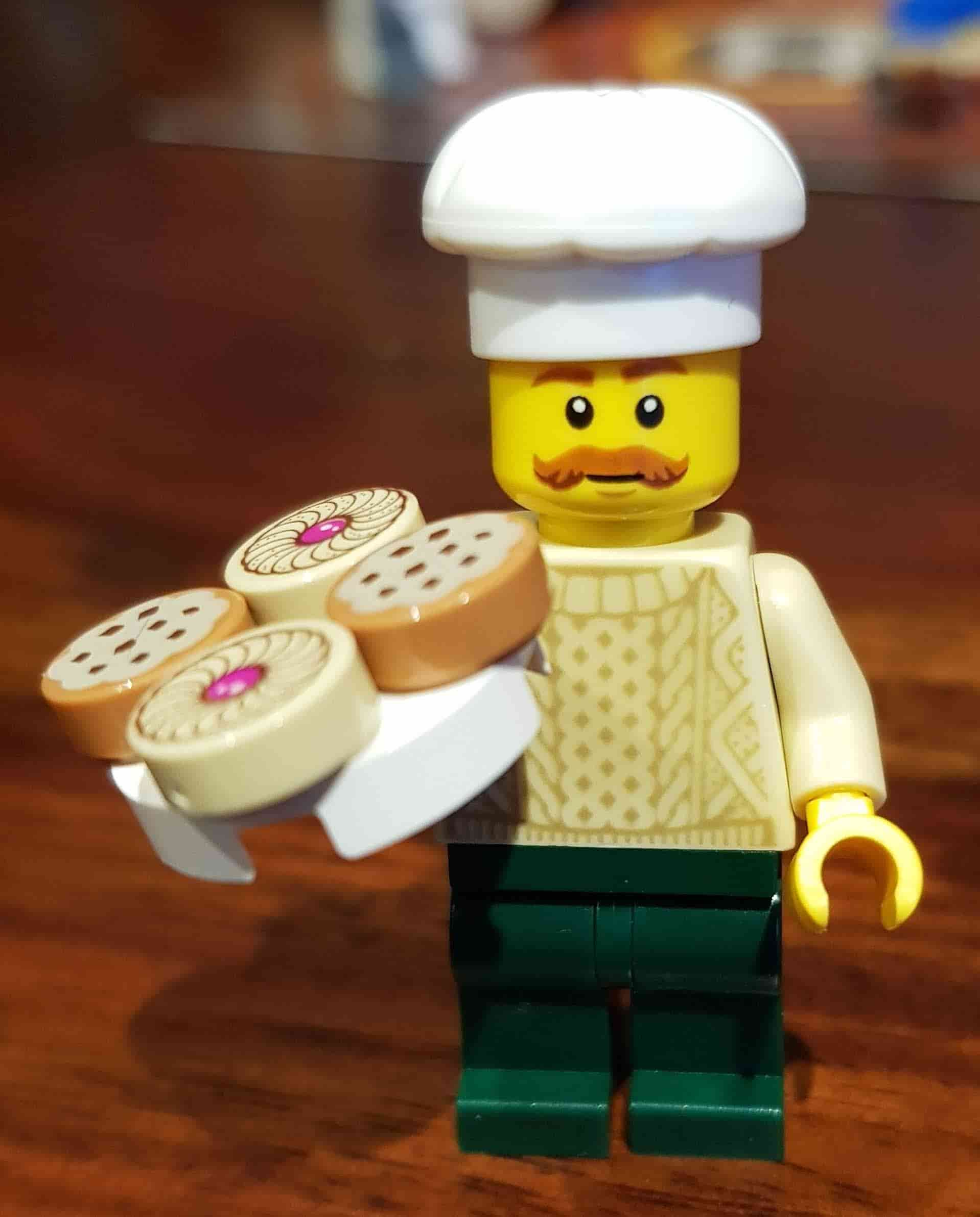 lego baker or cake maker